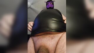 Lush hairy man pup luvs demonstrating off