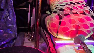 Xxx rump opening up with fucktoy gusto hard-core