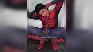 SPIDERMAN DEEP-THROATS HIS OWN MEATPIPE