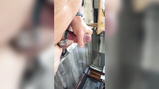 Thick weenie leaking a large fountain