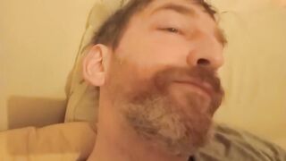 good-sized cash-shot. ejaculates on own facial hair and face