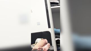 desperate twunk plumbs his cushion heavily