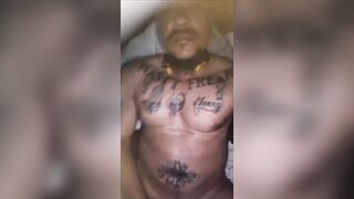 Muscle tat guy wanking and erupting torrid jizm all over his own figure
