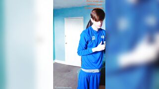 Jerking off in my footie kit