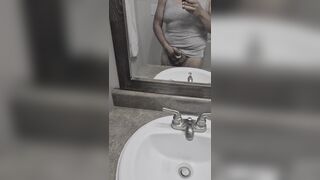 Masturbándome antes de ducharme