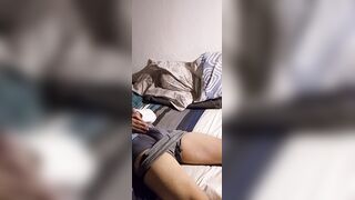 A escondidas en la habitación mastubandome