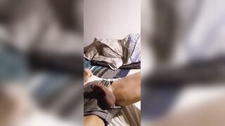 A escondidas en la habitación mastubandome