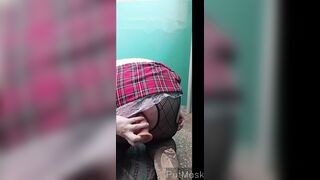 Individual gym sesh turns flamy ass fucking ritual