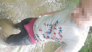 Sagging and ambling in raw clothes part 1 getting my clothes humid