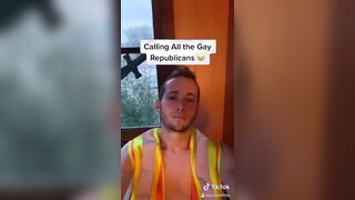 RED-HOT SPOKEN SCHOOL LAD NAKED TikTok Model @GayWolfTok