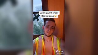 RED-HOT SPOKEN SCHOOL LAD NAKED TikTok Model @GayWolfTok