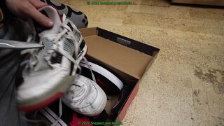 Demolishing Nike Jordan four What the F - Part two