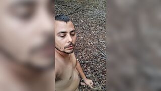 AMBLING NUDE, LARGE FUCKPOLE UNSHEATHED IN PUBLIC