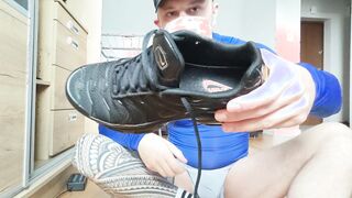 Toying with my Nike TNs, nuzzling perspiring footwear