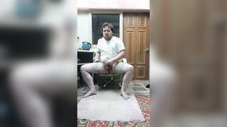 Immense donk homosexual getting off and pulverize his anal invasion rock-hard!