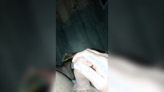 Solo masturbate and pop-shot