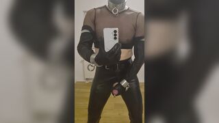 Jiggling my lollipop in leather and spandex