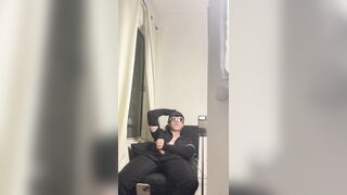 Mecánico se saca la verga
