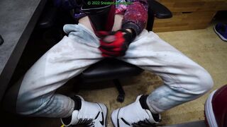 Penetrating snowboard shoes, jacking off with mx mittens