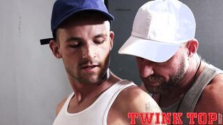 TwinkTop Luxurious strung up top blows flow all over elder muscled bottom