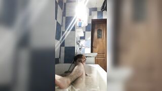 Bath SHOW GayBoy iulianloveeu from Chaturbate ^_^ Fallow me guyys!