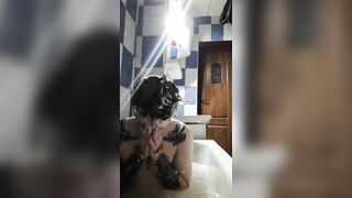 Bath SHOW GayBoy iulianloveeu from Chaturbate ^_^ Fallow me guyys!