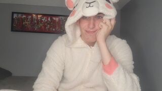 JOI - Your gay best friend give you a hand