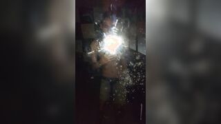 Bare and flash my bod