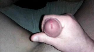 Masturbe (273) with one testicle