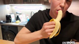 Hj yam-sized jizz fountain in eye of Justin Skye