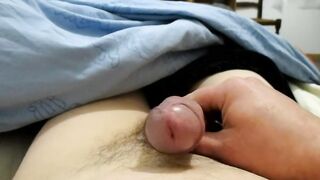 Masturbe (87) with one testicle