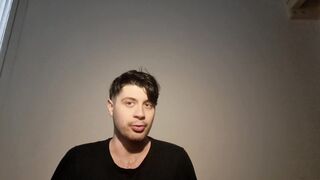 Love the insults while I rubdown my filthy soles