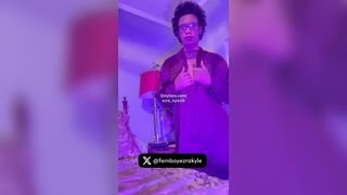 Femboy Ezra_Kyle25 solo stripteases in purple corset