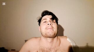 Dai un bacio a Maracujand durante lo striptease