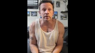 everybody needs to know that i am such a sissy Faggot