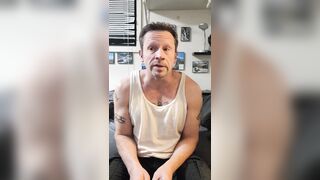 everybody needs to know that i am such a sissy Faggot