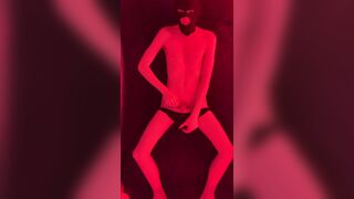 Naughty twunk milks off and showcases you his nude figure