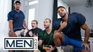 Without a condom Quarterback/ STUDS / Kenzo Alvarez, Diego Silva