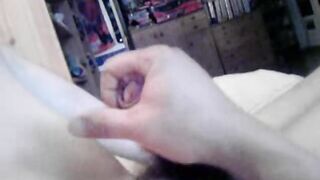 Masturbe (31) with one testicle