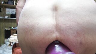 Good-sized Cavern Ass-plug reaming my backside