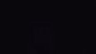 Yo cogiendome con mi vecino después de visitarme y me dice que hagamos el amor.