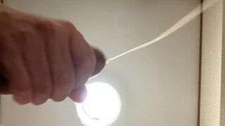 onanism スマホ自撮りオナニー ゲイ 下アングルからデカ玉金ぶらぶらの手コキ悶絶大量ザーメン射精