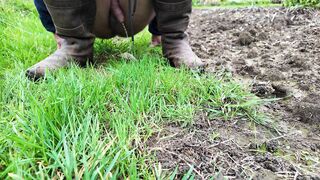 Sissy Garden wee-wees!