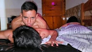 Hard-core Internal cumshot: Le bato las leches a universitario enlechado.