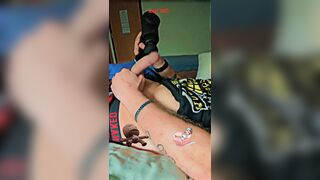 Jizzing from back vibro