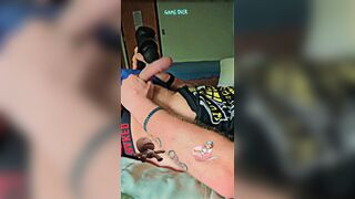 Jizzing from back vibro