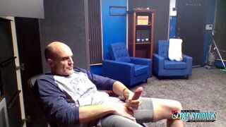 Interrupted Fapping on Web cam at Office - Pursue Timber Justa9er Monstrous Firm Dick