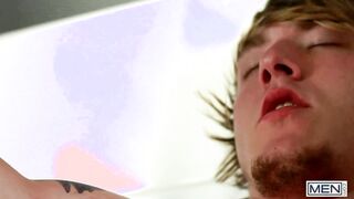 MEN - Sexy Couple Tom Faulk And Logan Blake Begin A Sunny Sunday With A Morning Sensual Fuck