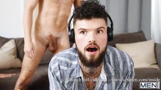 Two Geeks One Cop/ MEN / Aften OpalTheo Brady, Hatler