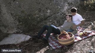 Men.com - Noah Jones & Vadim Black - Twink Peaks Part 1 - Trailer preview